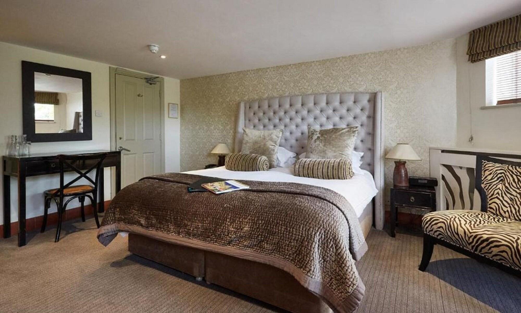 Dorian House Boutique B&B - Free Parking! Бат Екстериор снимка A bedroom at The Old parsonage