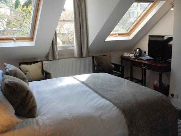 Dorian House Boutique B&B - Free Parking! Бат Екстериор снимка A room at the hotel